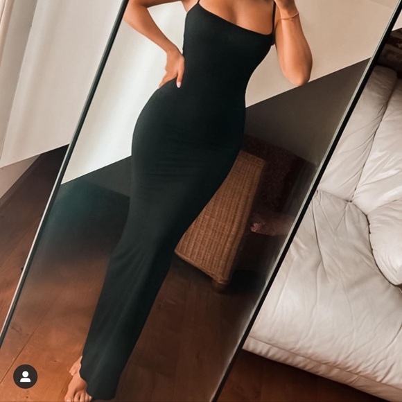 SKIMS | Dresses | Nwt Skims Fits Everybody Slip Dress Xs Onyx | Poshmark